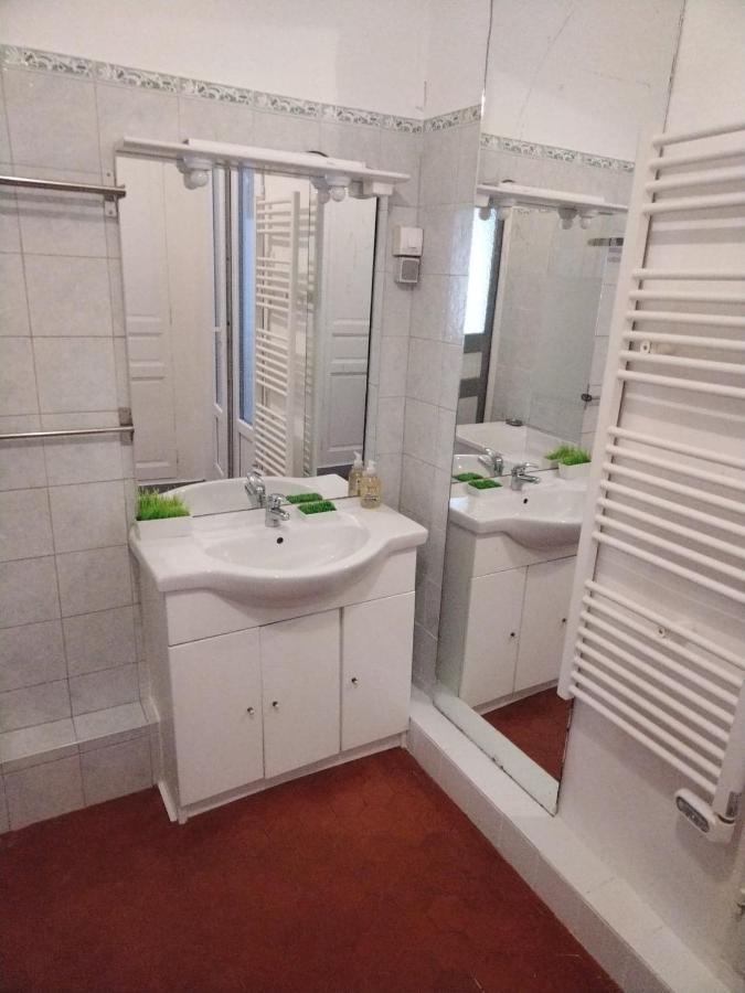 Quartier Des Createurs La Plaine Cours Julien Chambre Privée Dans